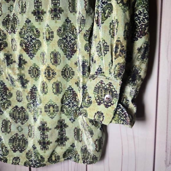 Soft Surroundings Green Patterned Velour Blouse Mother Of Pearl Buttons Petite S - Picture 3 of 7